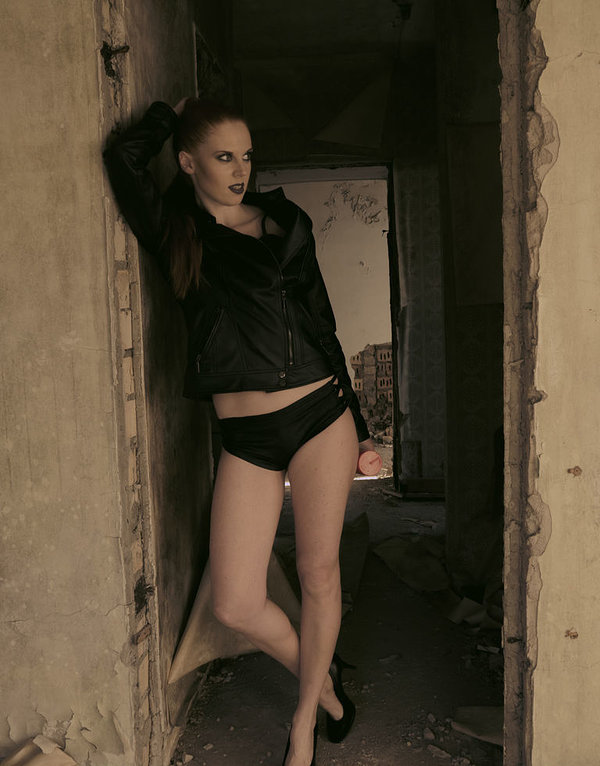 Лидия, 21